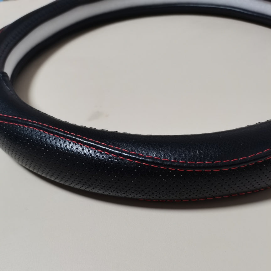 Classic WaveStitch Leather Steering Wheel Cover